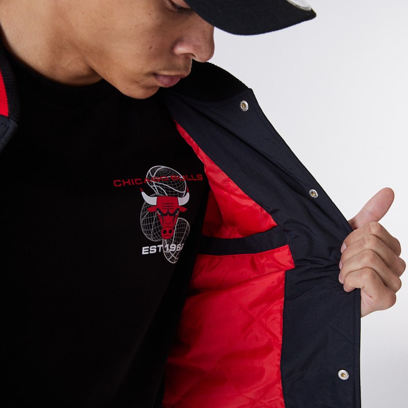 Black New Era Chicago Bulls Logo Bomber Jacket | ZYEC32016