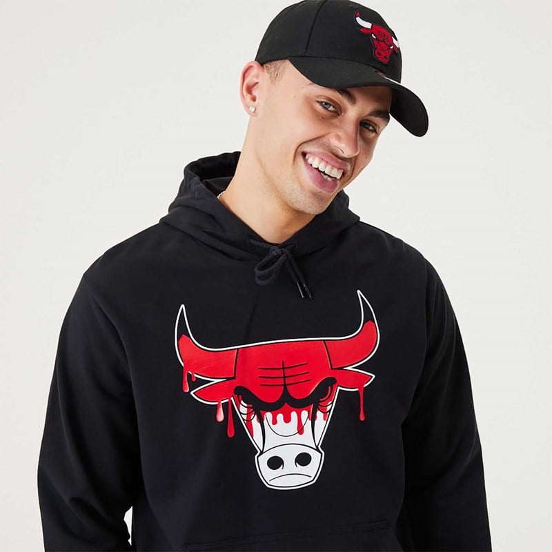 Black New Era Chicago Bulls NBA Drip Logo Pullover Hoodie | AZWO71896