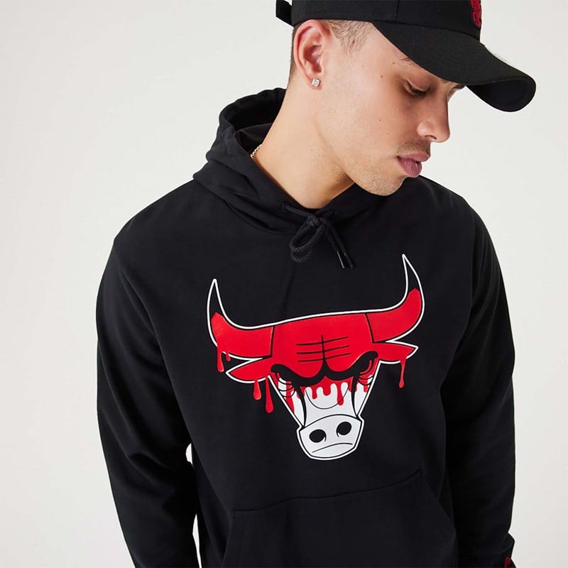 Black New Era Chicago Bulls NBA Drip Logo Pullover Hoodie | AZWO71896