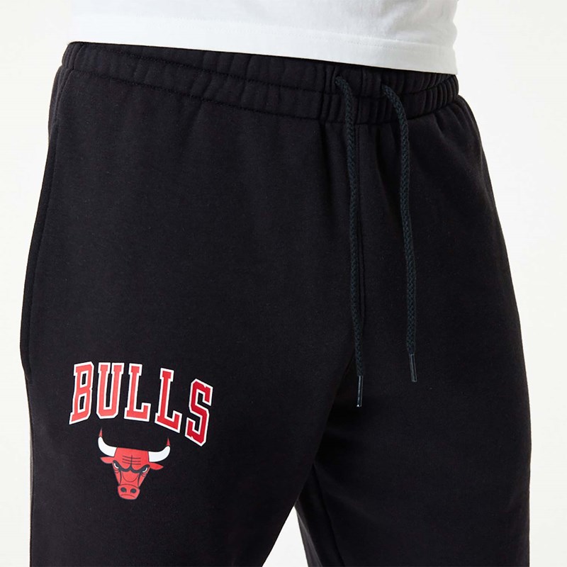 Black New Era Chicago Bulls NBA Essentials Joggers | APOX74910