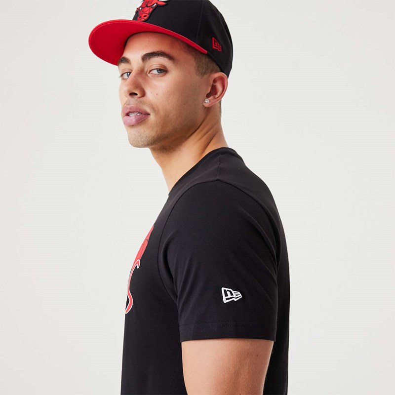 Black New Era Chicago Bulls NBA Infill Graphic T-Shirt | FCNL85169