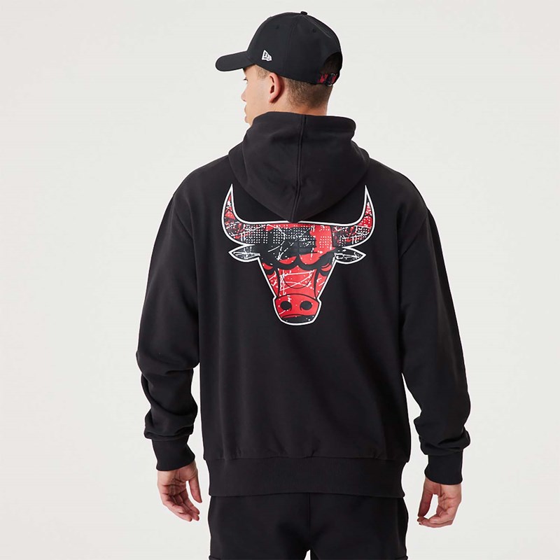 Black New Era Chicago Bulls NBA Infill Team Logo Pullover Hoodie | IAJR05937