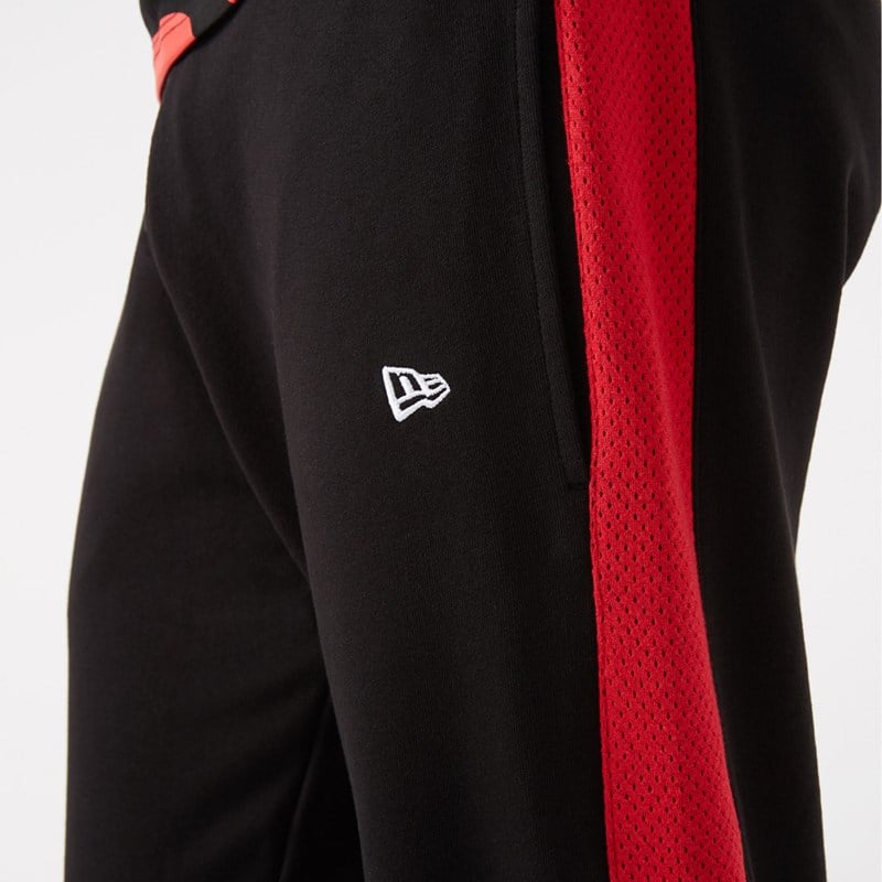 Black New Era Chicago Bulls NBA Team Logo Joggers | AUIV45802