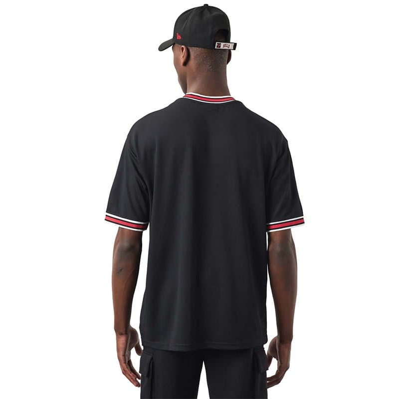 Black New Era Chicago Bulls NBA Team Logo T-Shirt | GHQT81763