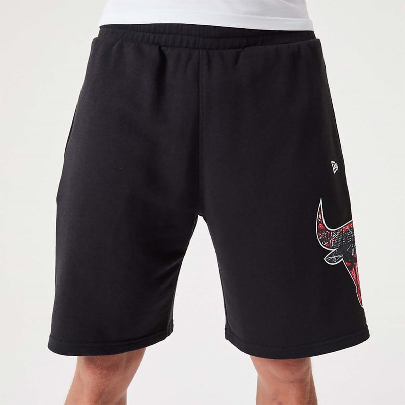 Black New Era Chicago Bulls NBA Team Logo Shorts | MFPQ58491