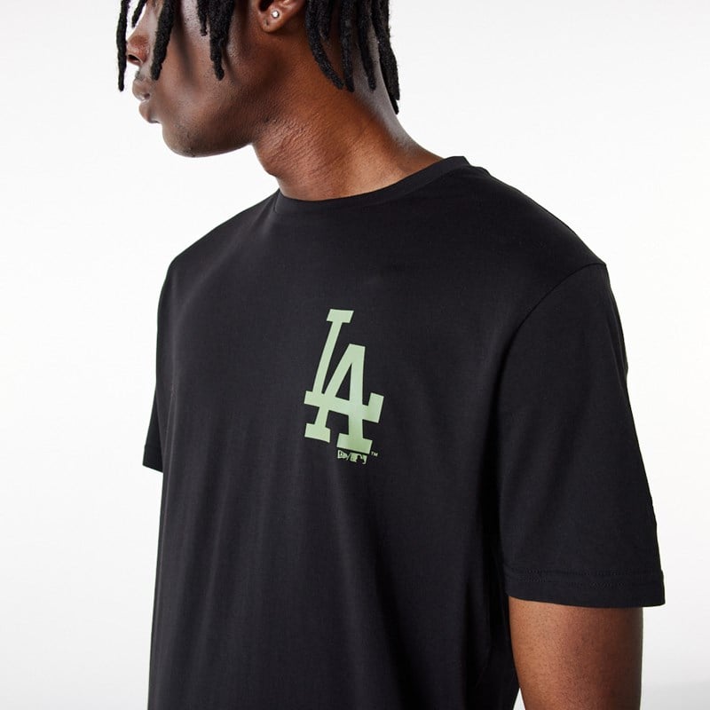 Black New Era La Dodgers MLB League Essential T-Shirt | GQZH73965