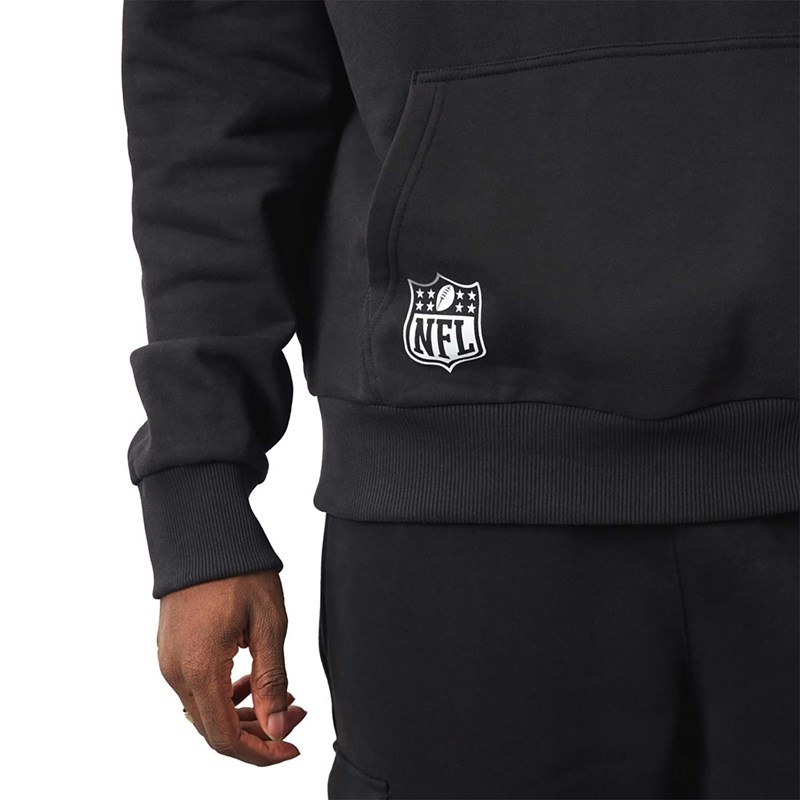 Black New Era Las Vegas Raiders NFL Team Logo Hoodie | XNVF36817