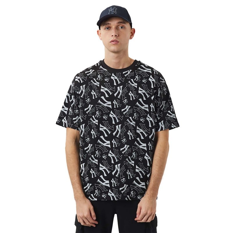 Black New Era New York Yankees Logo Print Oversized T-Shirt | QTSO06583