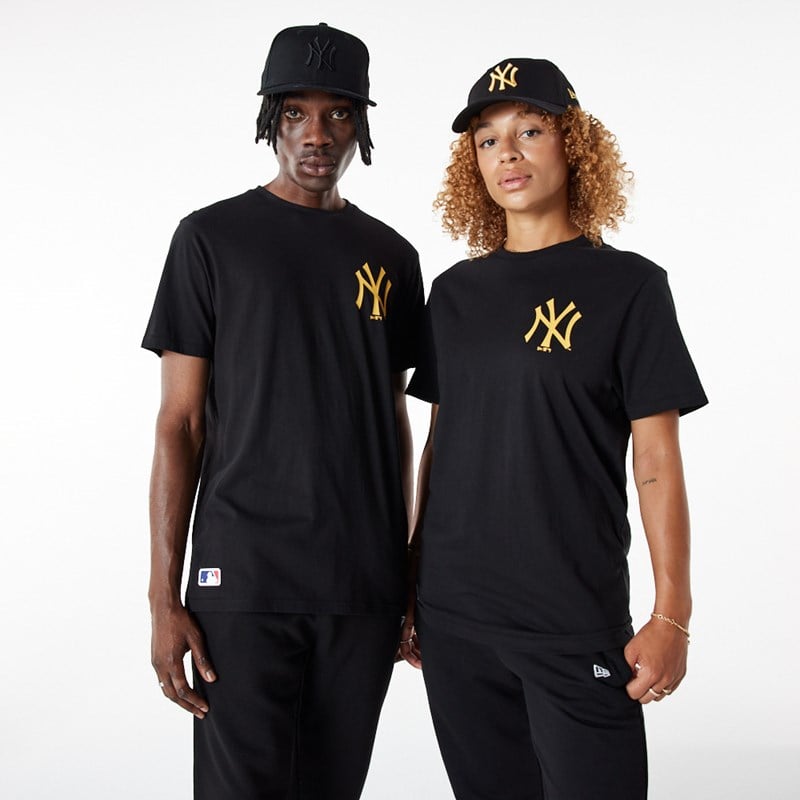 Black New Era New York Yankees MLB League Essential T-Shirt | TJRK54038