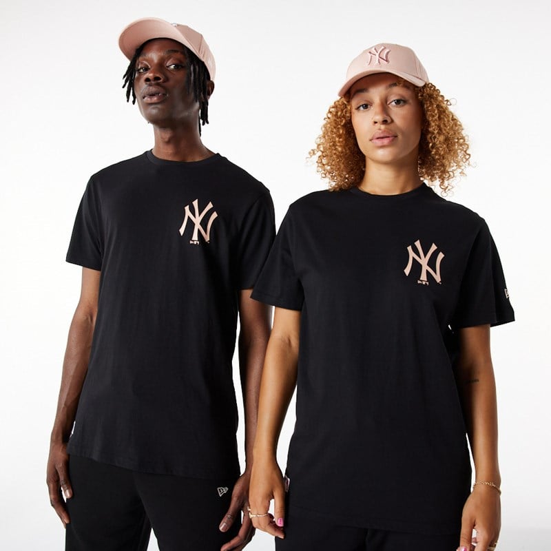 Black New Era New York Yankees Mb League Essential T-Shirt | GEDW42379