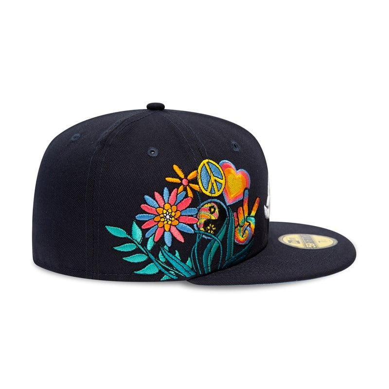 Blue New Era Atlanta Braves Groovy Fitted Cap 59fifty | UPGS27965