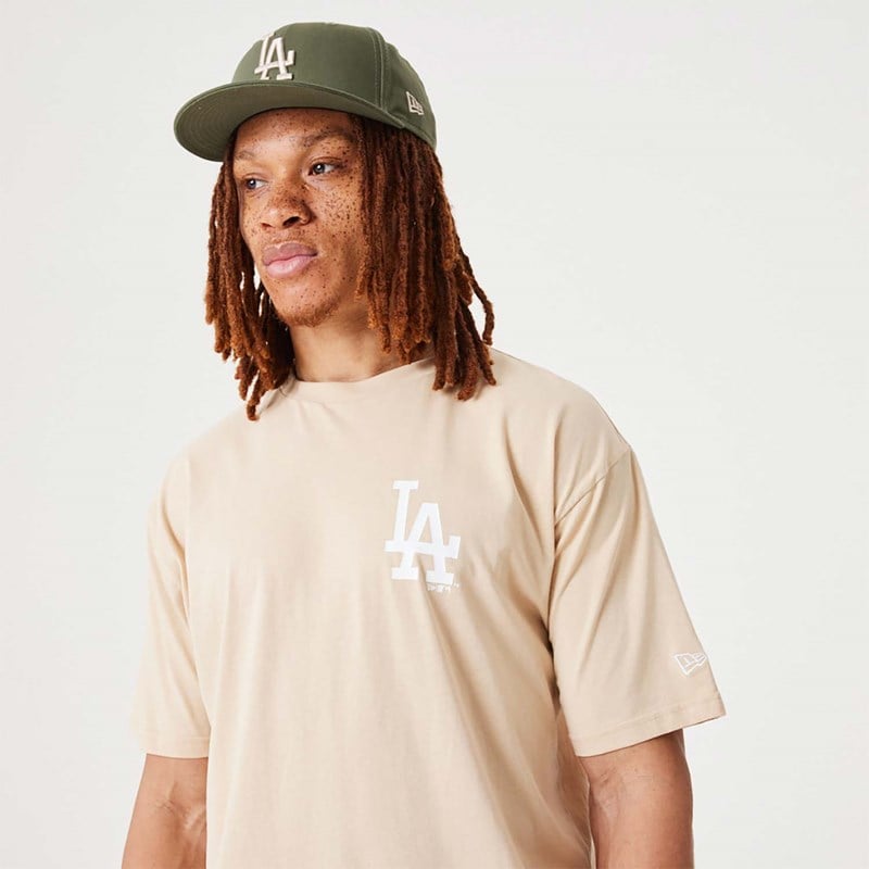 Cream New Era La Dodgers MLB League Essential Oversized T-Shirt | AGCO76435