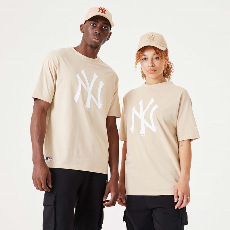 Cream New Era New York Yankees MLB League Essential Oversized T-Shirt | BWHV62941