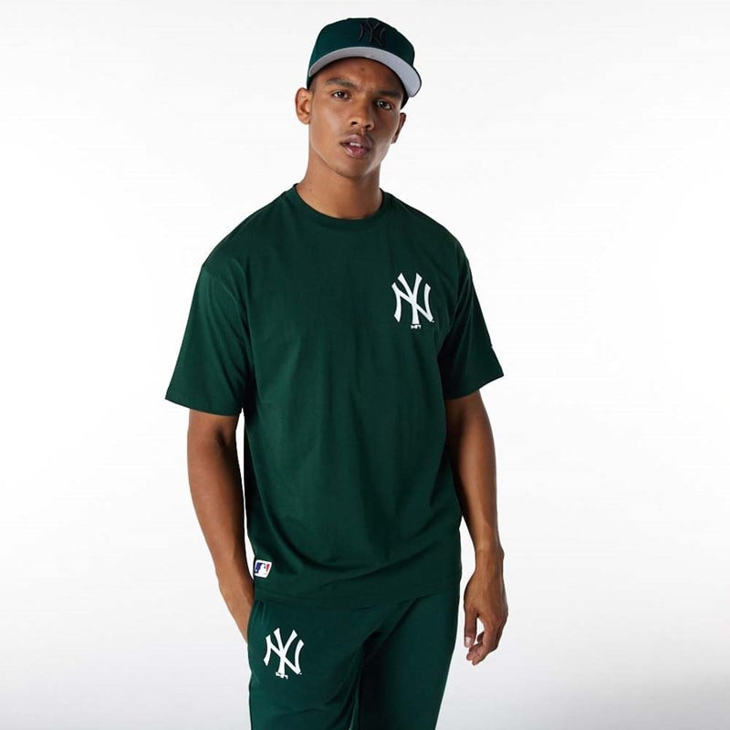 Green New Era New York Yankees Essentials Oversized T-Shirt | ZSUX18570