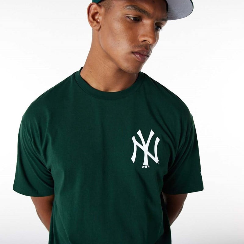 Green New Era New York Yankees Essentials Oversized T-Shirt | ZSUX18570