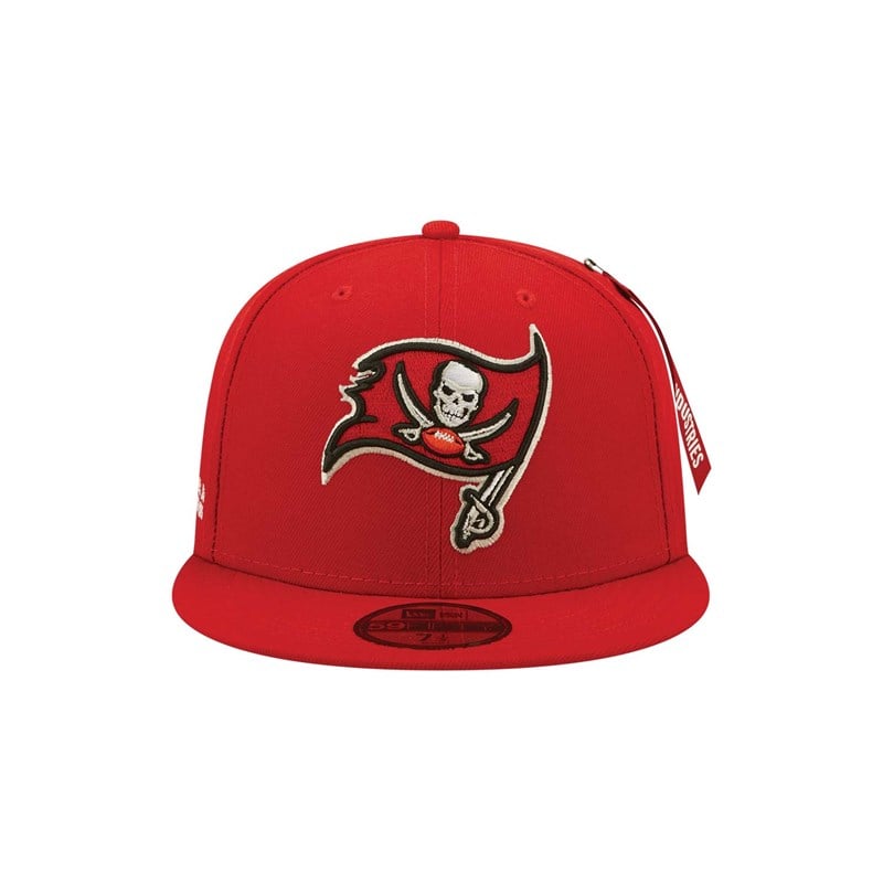 Red New Era Tampa Bay Bucccaneers X Alpha Industries Fitted Cap 59fifty | DNEF70186