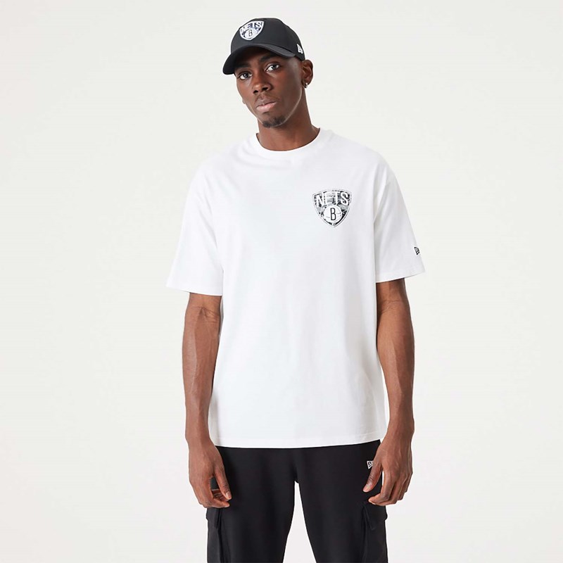 White New Era Brooklyn Nets NBA Infill Team Logo Oversized T-Shirt | XFZI95368