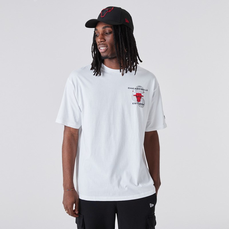 White New Era Chicago Bulls Basketball Graphic T-Shirt | MUND50742