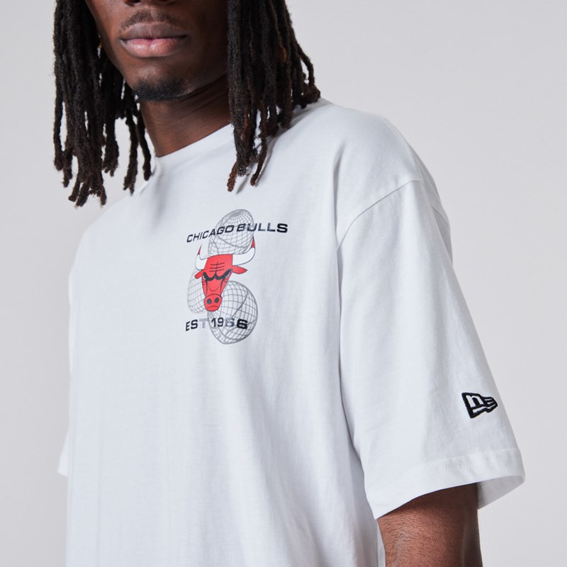 White New Era Chicago Bulls Basketball Graphic T-Shirt | MUND50742