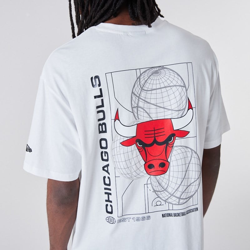 White New Era Chicago Bulls Basketball Graphic T-Shirt | MUND50742