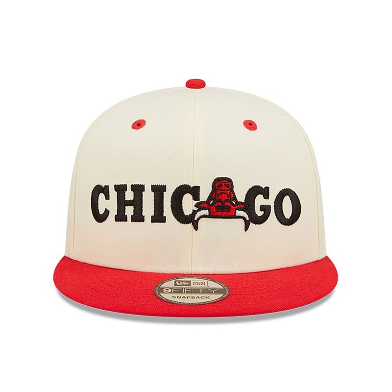 White New Era Chicago Bulls Logo Blend Cap 9fifty | BQXF70289