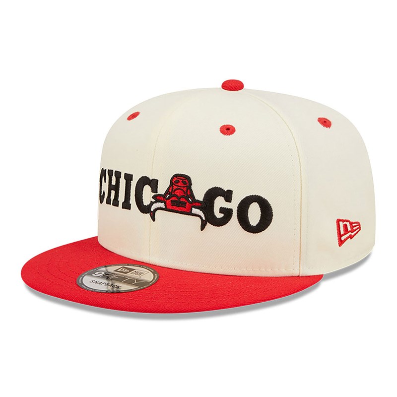 White New Era Chicago Bulls Logo Blend Cap 9fifty | BQXF70289