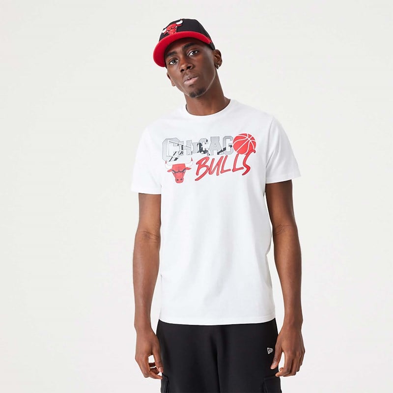 White New Era Chicago Bulls NBA Infill Graphic T-Shirt | SETO08163