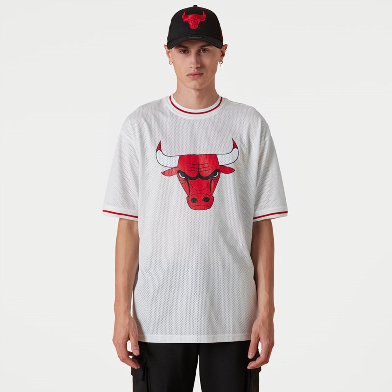 White New Era Chicago Bulls NBA Logo Oversized Mesh T-Shirt | NKDX87951