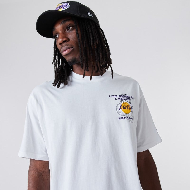 White New Era La Lakers Basketball Graphic T-Shirt | SEIU86571