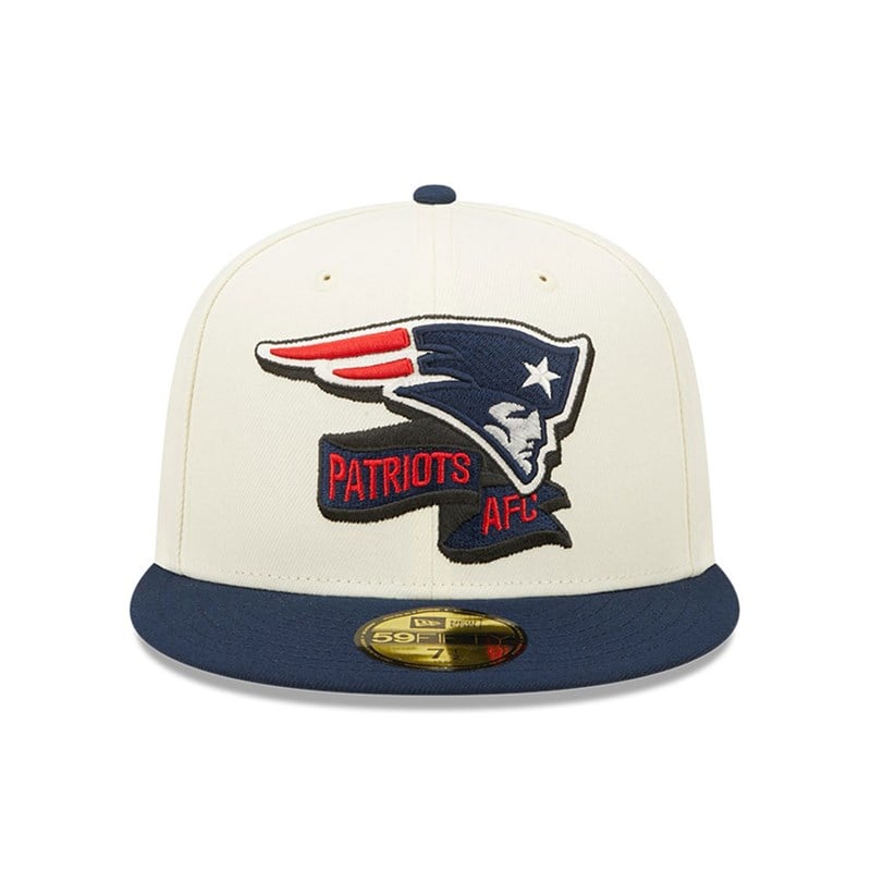 White New Era New England Patriots NFL Sideline 2022 Fitted Cap 59fifty | KODX14302