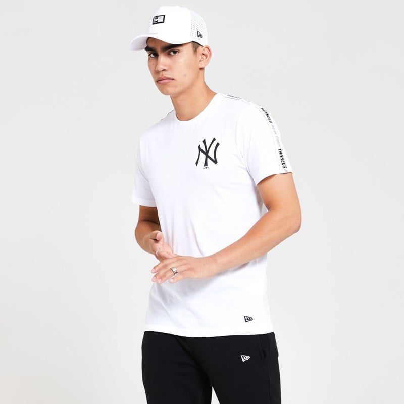 White New Era New York Yankees Sleeve Taping T-Shirt | HJEU46980