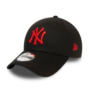 Black New Era New York Yankees Essential Logo Cap 9forty | SKJE79326