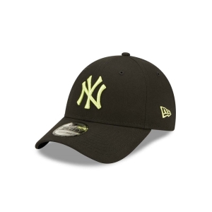 Black New Era New York Yankees League Essentials Adjustable Cap 9forty | FXIH86945