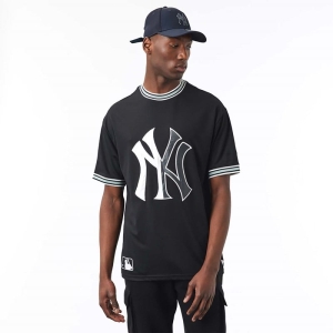 Black New Era New York Yankees MLB Team Logo T-Shirt | BQWL76350