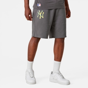 Grey New Era New York Yankees MLB Team Logo Shorts | CMDY34916