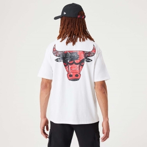 White New Era Chicago Bulls NBA Infill Team Logo Oversized T-Shirt | TSAE48329